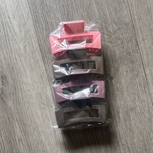 SHEIN Pink and Brown Hair Claw Clips Set